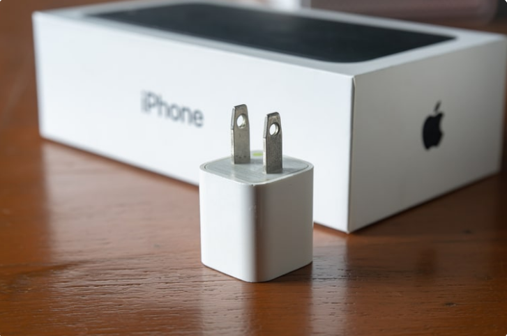 Apple Asked to Pay $2 Million in Brazil for Not Including Chargers in iPhone 12 Box